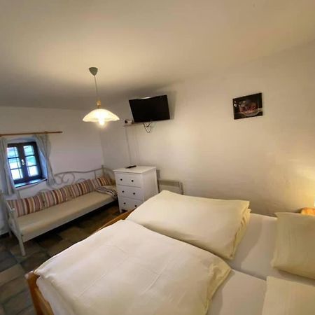 Apartments Mali Raj Dolenci Buitenkant foto